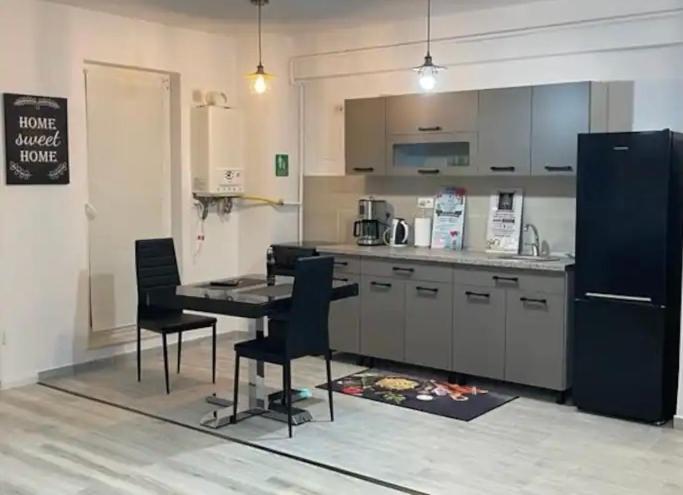 Apartament Intr-O Zona Rezidentiala Linistita ยาช ภายนอก รูปภาพ